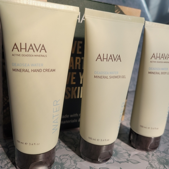 NIB AHAVA Mineral Body Lotion, Shower Gel, And Hand Cream Boxed Set - Picture 4 of 5